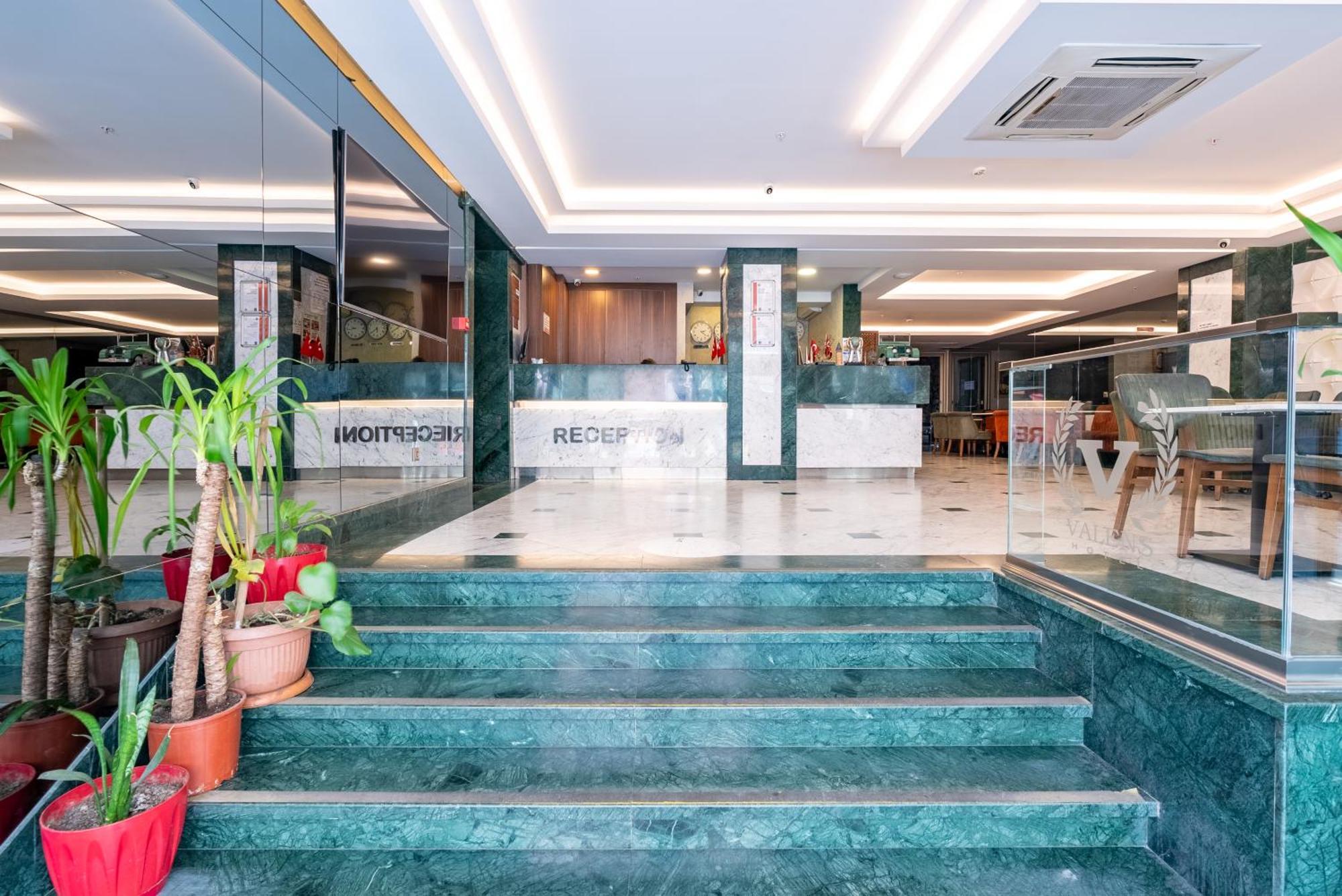 Valens Hotel Downtown Istanbul Exteriör bild